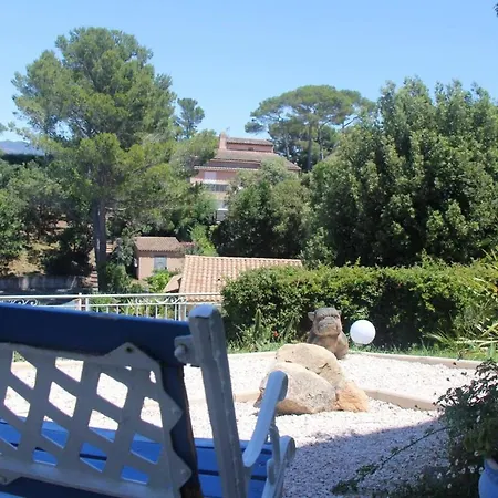 Villa Elegante A Saint-raphael Avec Piscine Partagee *