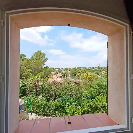 Elegante A Saint-raphael Avec Piscine Partagee Villa *